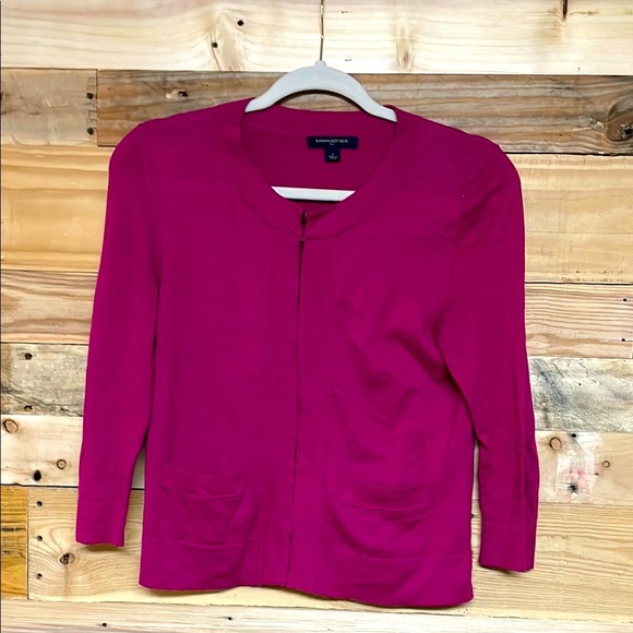 Banana Republic size Small Fuchsia Color Lightweight Cardigan Crewneck Sweater - Picture 1 of 9